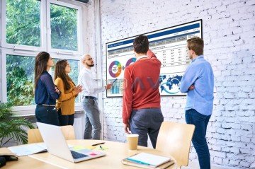 Panasonic TH-75CQ1 LED Monitör