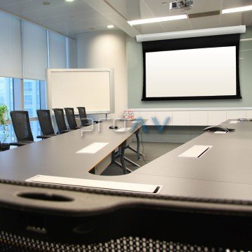 Projecta 10103948 170x96 Motorlu Tensioned Projeksiyon Perdesi